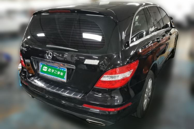 Used Mercedes-Benz R-Class 2011 R 300 L Business Model Rear Right 45 Deg