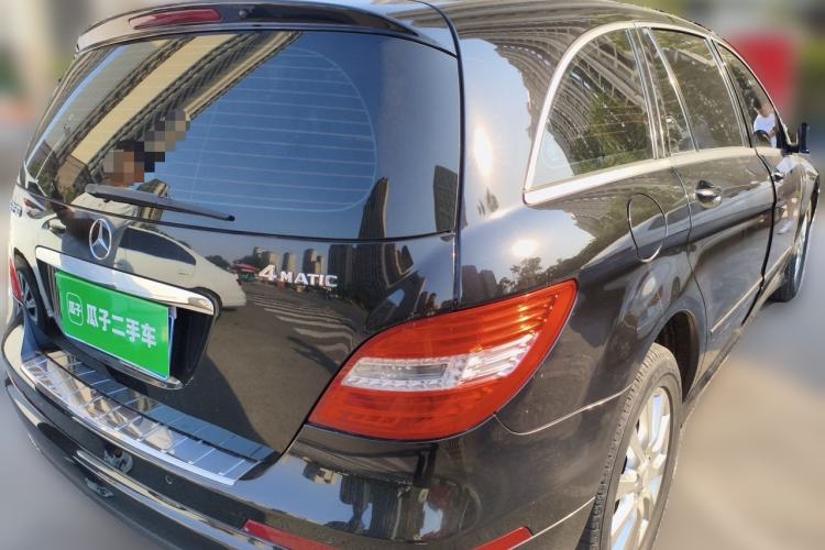 Used Mercedes-Benz R-Class 2011 R 300 L Business Model Rear Right 45 Deg