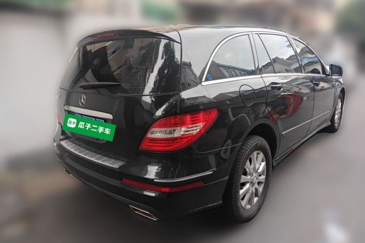 Used Mercedes-Benz R-Class 2011 R 300 L Luxury Model Rear Right 45 Deg
