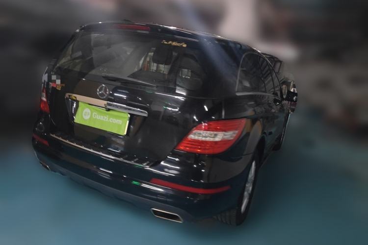 Used Mercedes-Benz R-Class 2011 R 300 L Business Model Rear Right 45 Deg