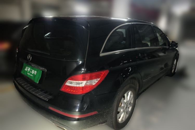 Used Mercedes-Benz R-Class 2011 R 300 L Business Model Rear Right 45 Deg