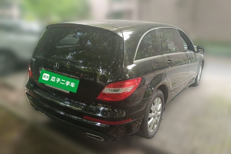 Used Mercedes-Benz R-Class 2011 R 300 L Business Model Rear Right 45 Deg