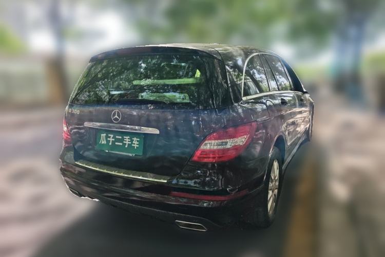 Used Mercedes-Benz R-Class 2011 R 300 L Business Model Rear Right 45 Deg