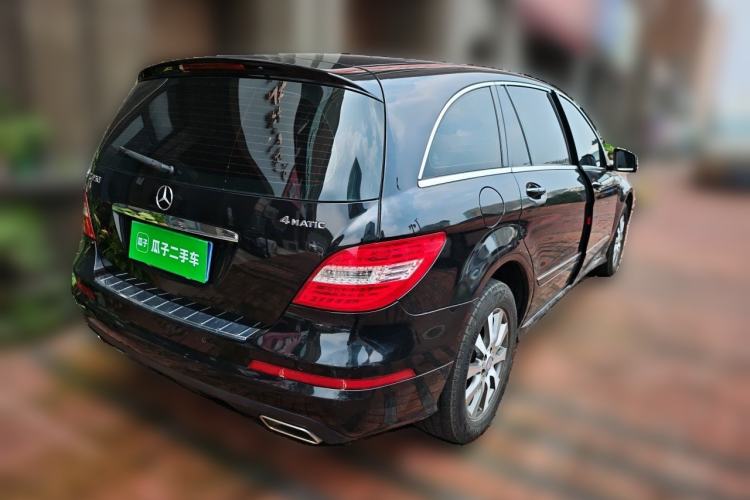 Used Mercedes-Benz R-Class 2011 R 350 L 4MATIC Rear Right 45 Deg