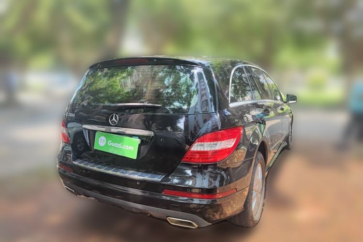 Used Mercedes-Benz R-Class 2011 R 300 L Business Model Rear Right 45 Deg