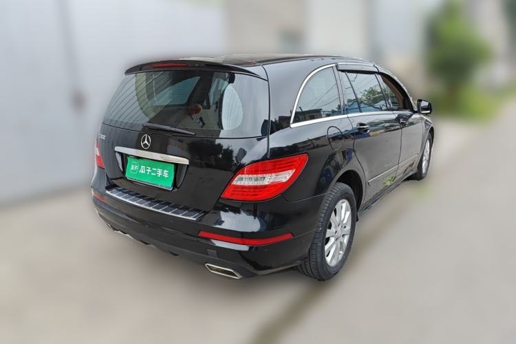 Used Mercedes-Benz R-Class 2011 R 300 L Business Model Rear Right 45 Deg