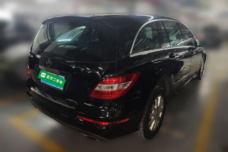 Used Mercedes-Benz R-Class 2011 R 300 L Business Model Rear Right 45 Deg