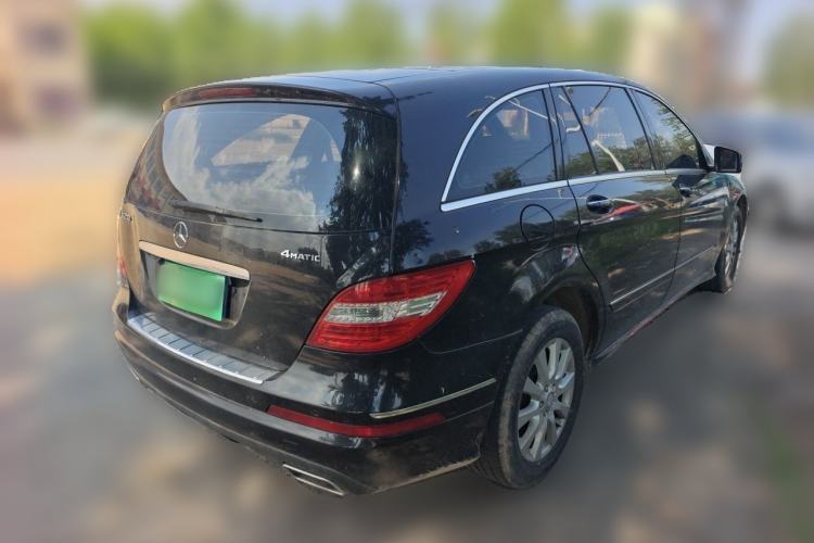 Used Mercedes-Benz R-Class 2011 R 300 L Business Model Rear Right 45 Deg