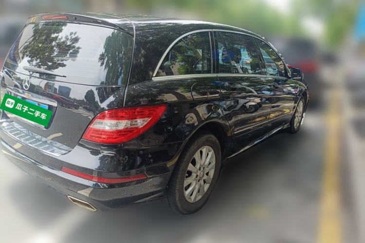 Used Mercedes-Benz R-Class 2011 R 300 L Business Model Rear Right 45 Deg