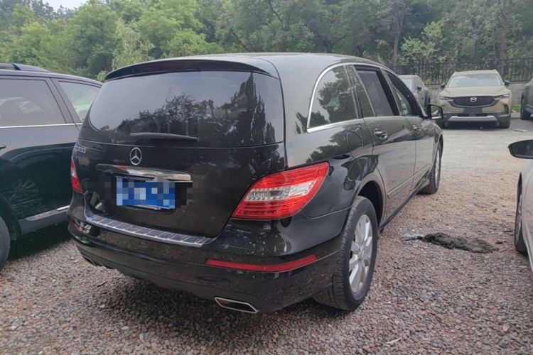 Used Mercedes-Benz R-Class 2011 R 300 L Business Model Rear Right 45 Deg
