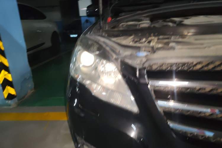 Used Mercedes-Benz R-Class 2011 R 350 L 4MATIC Right Front Headlight