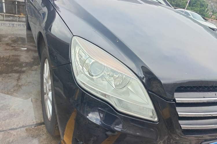 Used Mercedes-Benz R-Class 2011 R 300 L Business Model Right Front Headlight