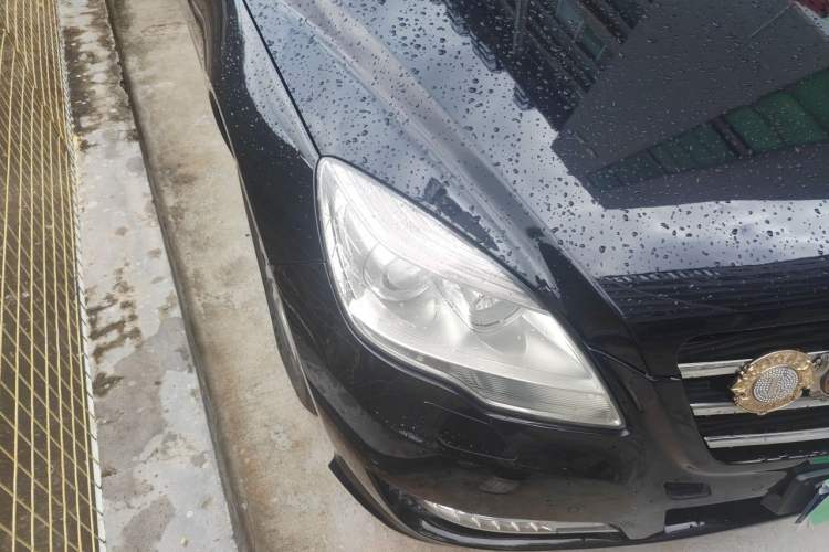 Used Mercedes-Benz R-Class 2011 R 300 L Business Model Right Front Headlight