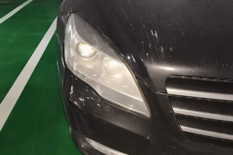 Used Mercedes-Benz R-Class 2011 R 350 L 4MATIC Right Front Headlight