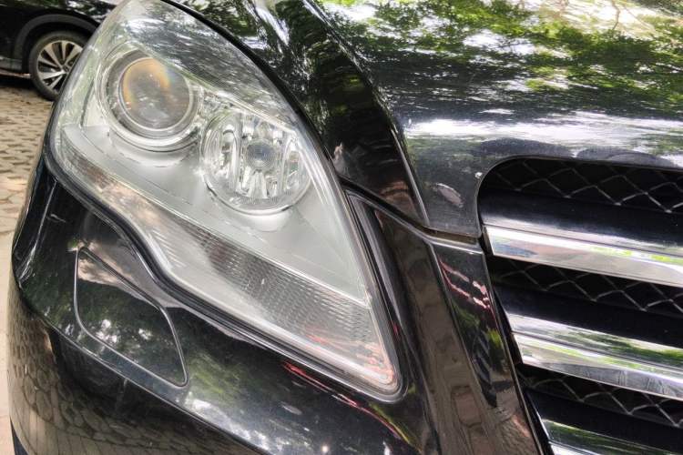 Used Mercedes-Benz R-Class 2011 R 300 L Business Model Right Front Headlight