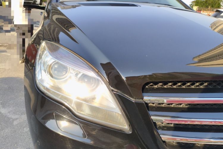 Used Mercedes-Benz R-Class 2011 R 300 L Business Model Right Front Headlight