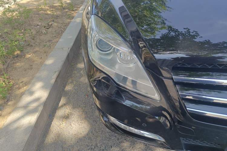 Used Mercedes-Benz R-Class 2011 R 350 L 4MATIC Right Front Headlight