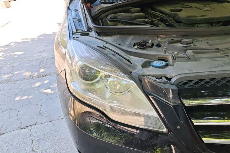 Used Mercedes-Benz R-Class 2011 R 350 L 4MATIC Right Front Headlight