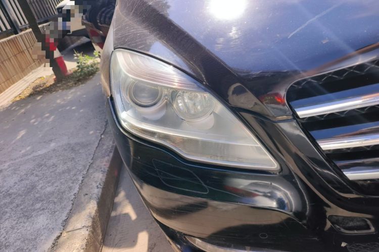 Used Mercedes-Benz R-Class 2011 R 300 L Business Model Right Front Headlight