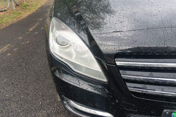 Used Mercedes-Benz R-Class 2011 R 300 L Business Model Right Front Headlight