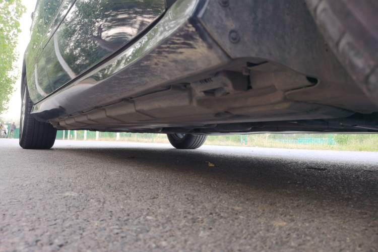 Used Mercedes-Benz R-Class 2011 R 300 L Business Model Right Side Sill