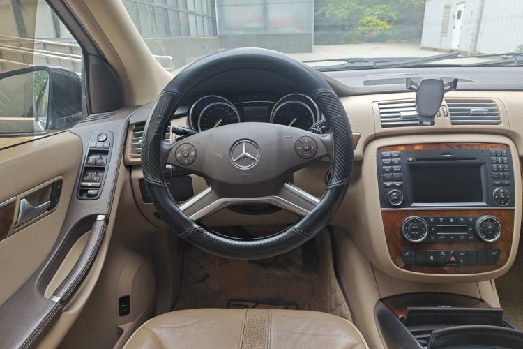 Used Mercedes-Benz R-Class 2011 R 350 L 4MATIC Steering Wheel