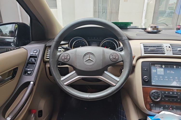 Used Mercedes-Benz R-Class 2011 R 350 L 4MATIC Steering Wheel