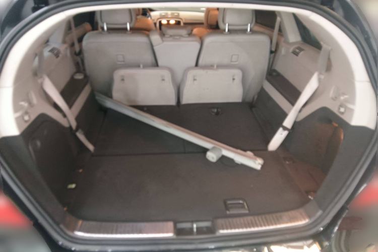 Used Mercedes-Benz R-Class 2011 R 300 L Business Model Trunk
