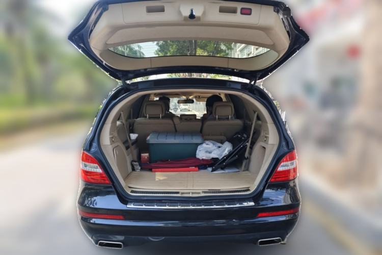 Used Mercedes-Benz R-Class 2011 R 300 L Business Model Trunk