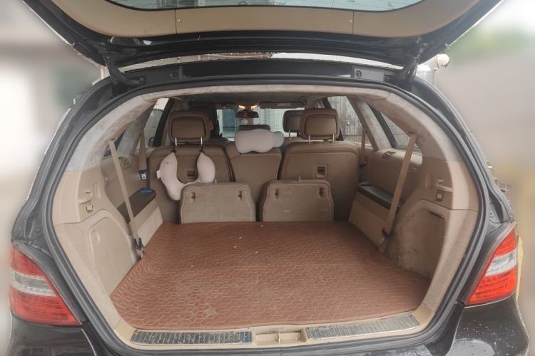 Used Mercedes-Benz R-Class 2011 R 300 L Business Model Trunk