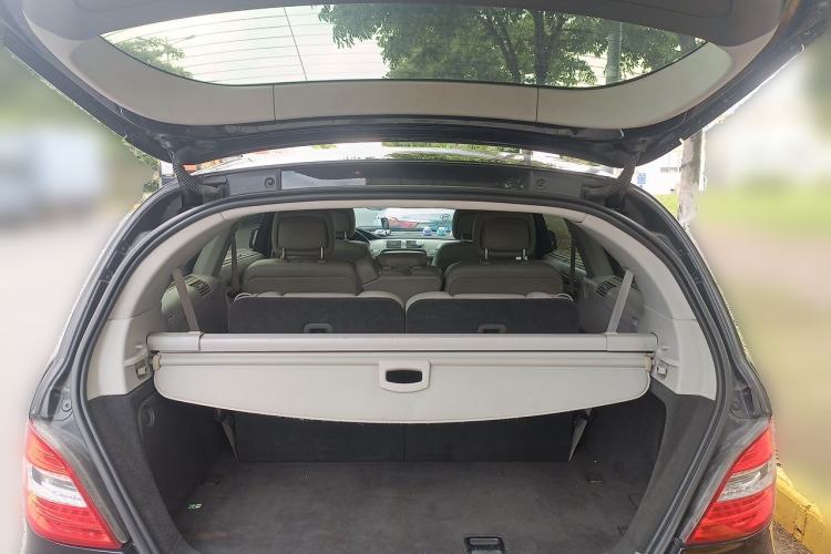 Used Mercedes-Benz R-Class 2011 R 300 L Business Model Trunk
