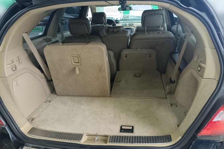 Used Mercedes-Benz R-Class 2011 R 300 L Business Model Trunk