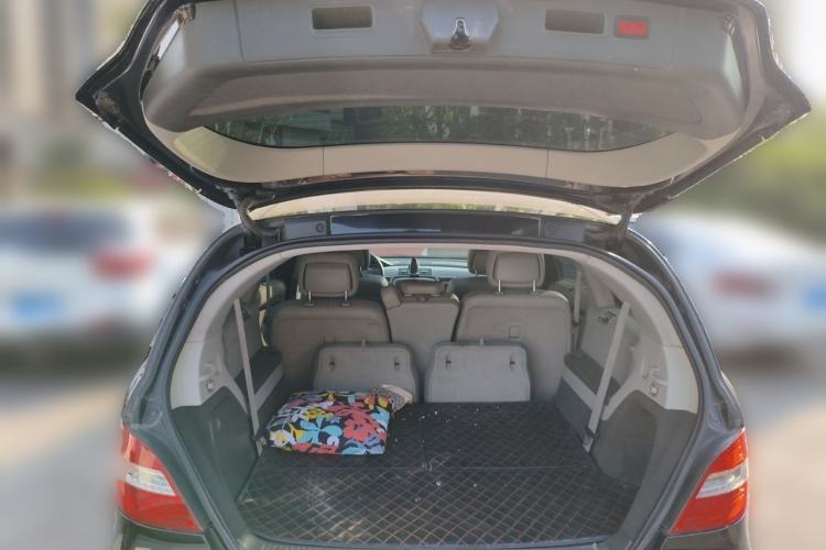 Used Mercedes-Benz R-Class 2011 R 300 L Business Model Trunk