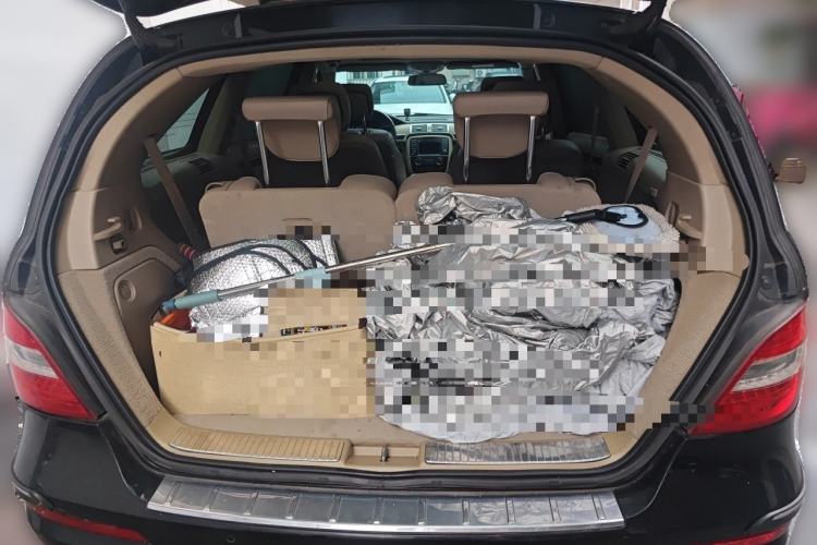Used Mercedes-Benz R-Class 2011 R 300 L Luxury Model Trunk