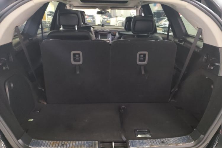 Used Mercedes-Benz R-Class 2011 R 350 L 4MATIC Trunk
