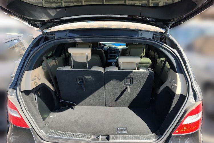 Used Mercedes-Benz R-Class 2011 R 300 L Business Model Trunk