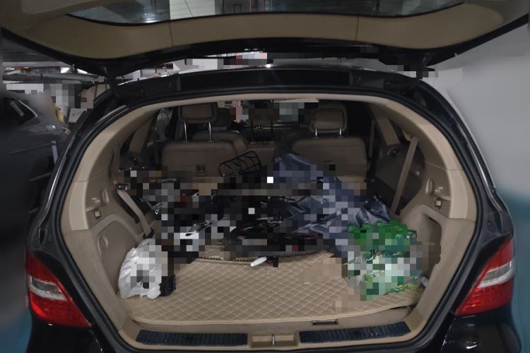 Used Mercedes-Benz R-Class 2011 R 300 L Business Model Trunk