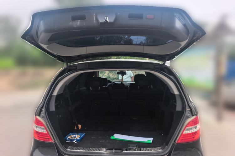 Used Mercedes-Benz R-Class 2011 R 300 L Business Model Trunk