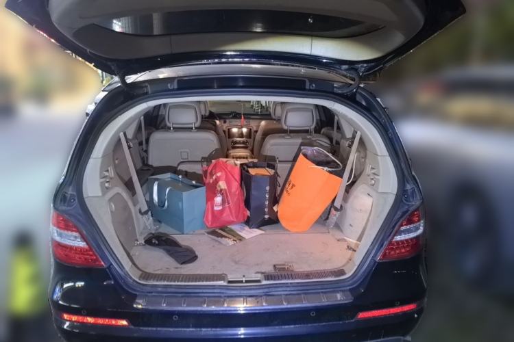 Used Mercedes-Benz R-Class 2011 R 300 L Business Model Trunk