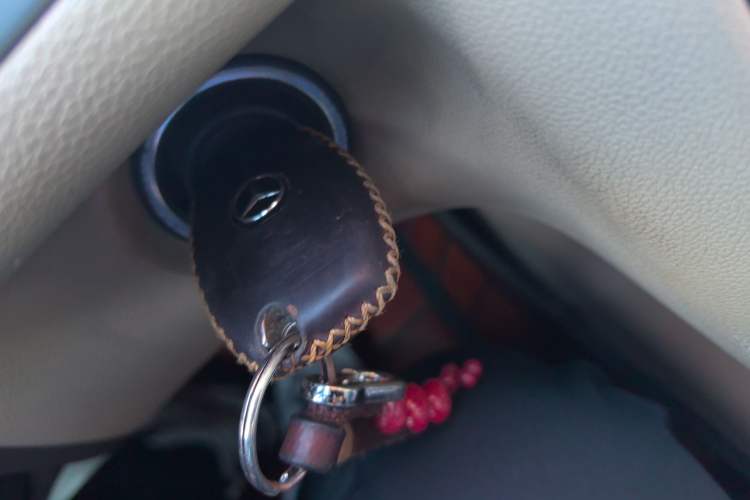Used Mercedes-Benz R-Class 2011 R 300 L Business Model Vehicle Key