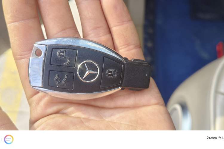 Used Mercedes-Benz R-Class 2011 R 350 L 4MATIC Vehicle Key