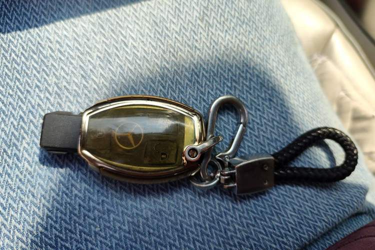 Used Mercedes-Benz R-Class 2011 R 350 L 4MATIC Vehicle Key
