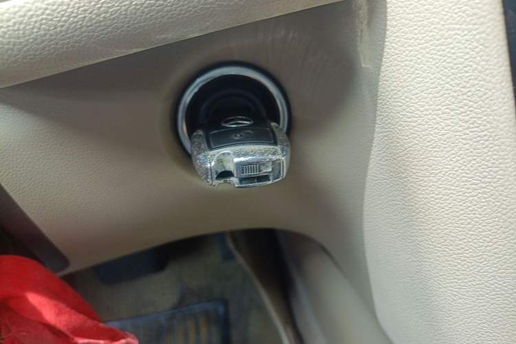 Used Mercedes-Benz R-Class 2011 R 300 L Business Model Vehicle Key