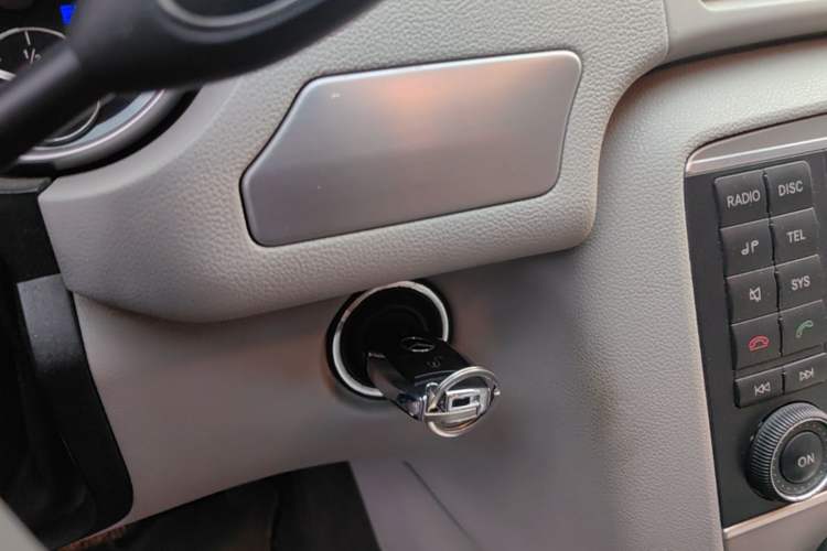 Used Mercedes-Benz R-Class 2011 R 300 L Business Model Vehicle Key