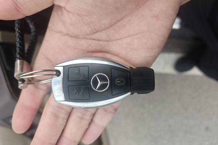 Used Mercedes-Benz R-Class  Vehicle Key