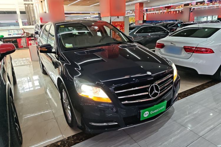 Used Mercedes-Benz R-Class 2011 R 350 L 4MATIC Exterior 1