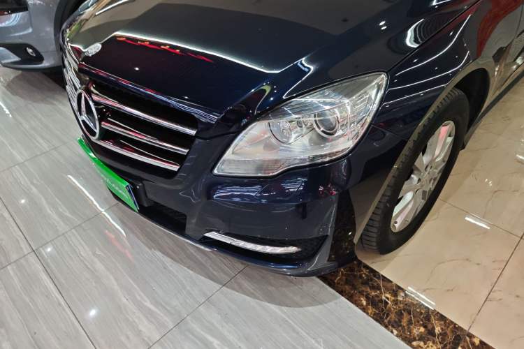 Used Mercedes-Benz R-Class 2011 R 350 L 4MATIC Left Front Headlight