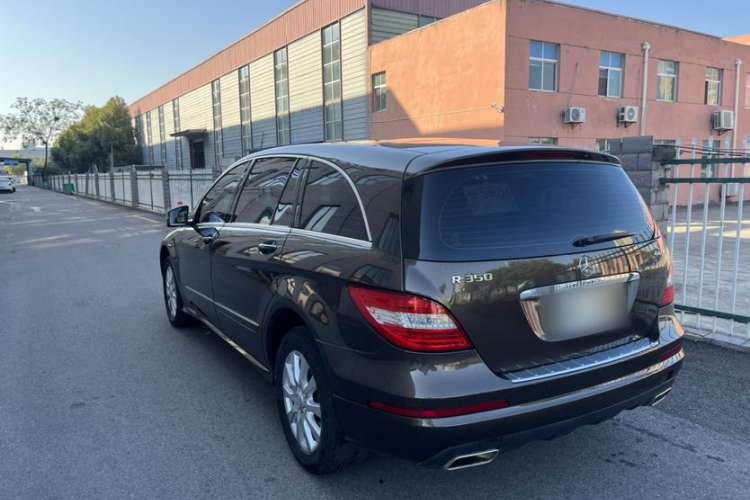 Used Mercedes-Benz R-Class 2011 R 350 L 4MATIC Exterior 3