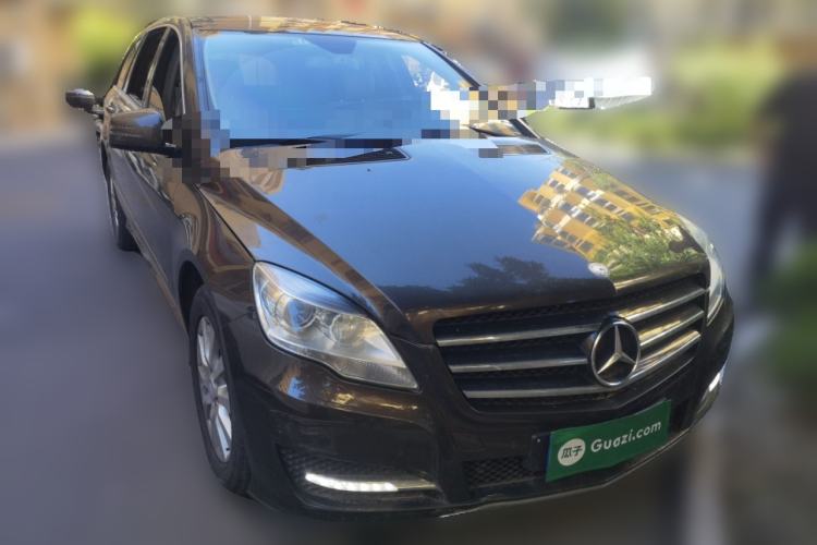 Used Mercedes-Benz R-Class 2011 R 350 L 4MATIC Front Right 45 Deg