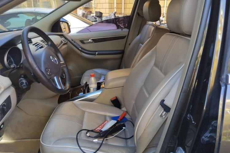 Used Mercedes-Benz R-Class 2011 R 350 L 4MATIC Left Front Seat